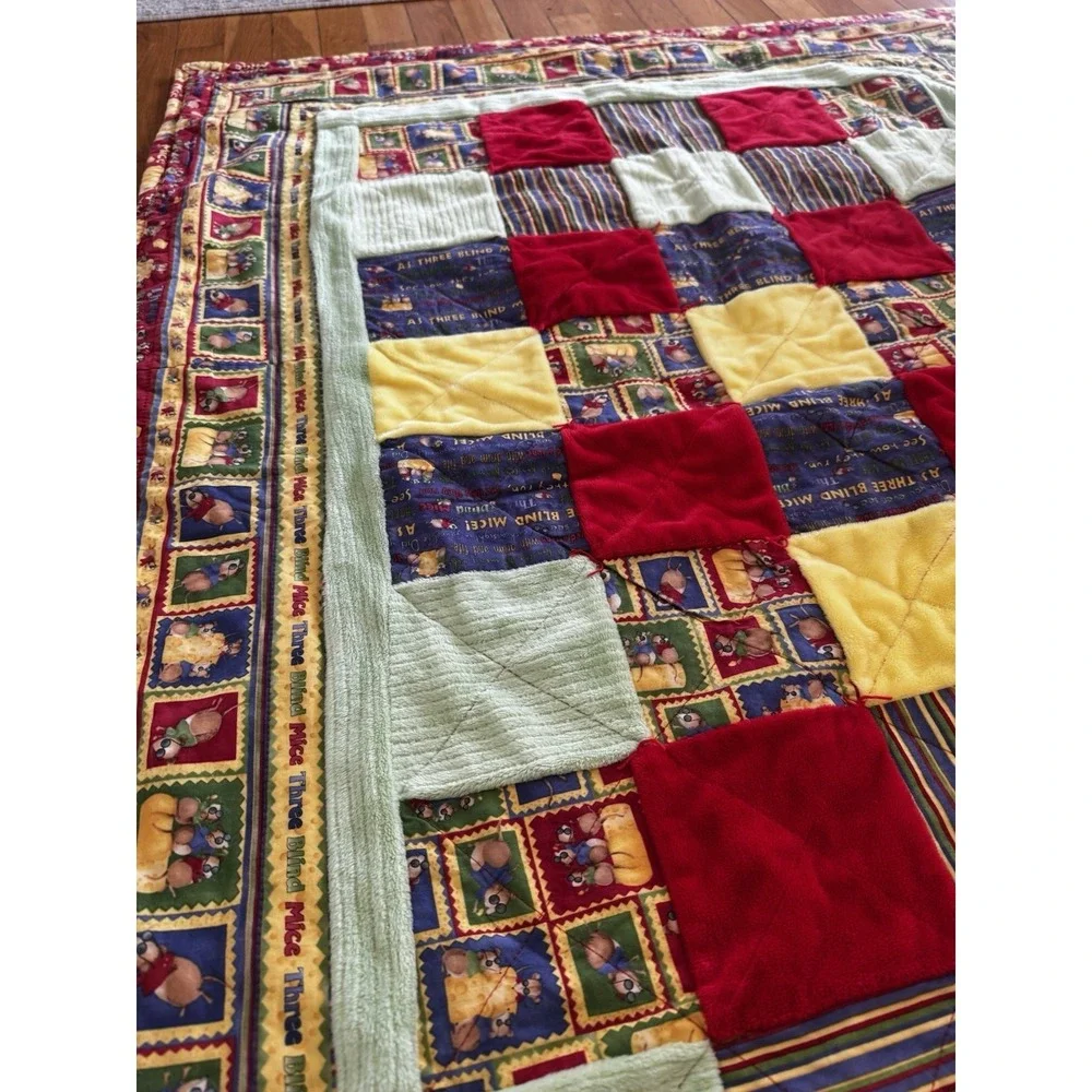 Vintage‎ Handmade Three Blind Mice Patchwork Baby Quilt Blanket Nursery Rhyme